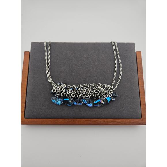 Kenneth Cole Silver Tone Beaded Chain Mail Statement Necklace Blue Iridescent - Picture 1 of 4